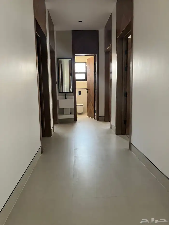 ادوار وشقق منفصله للبيع في المزاحمية 19