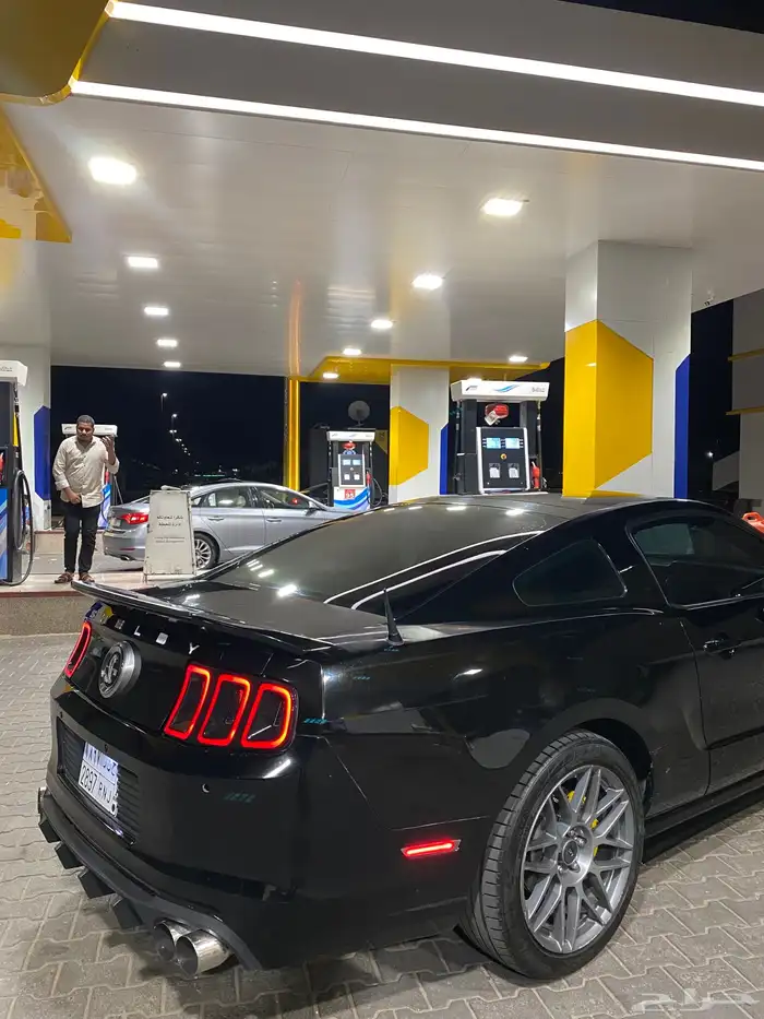 للبيع او البدل المناسب موستنق نظيف محول شلبي 14