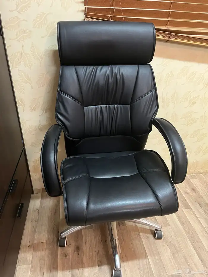 كرسي مكتب نظيف 0