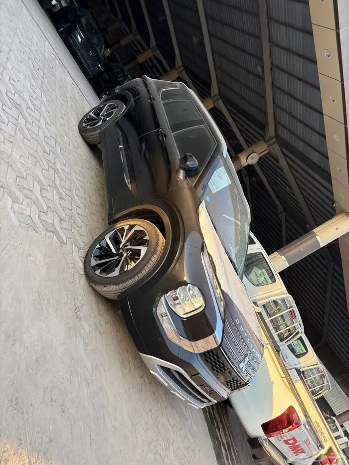 اوتلاندر بريميوم 2025 1