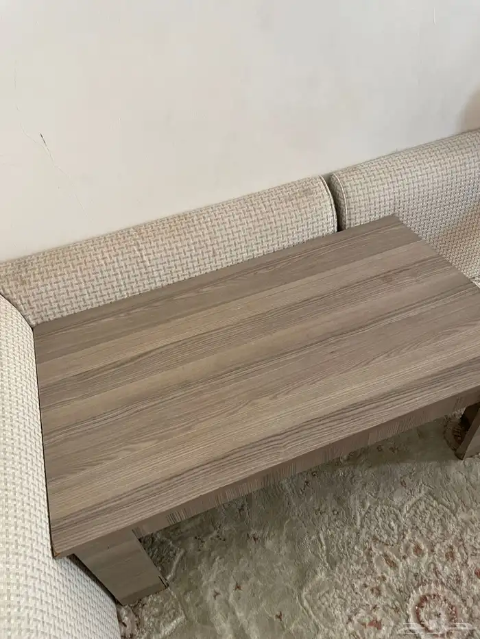 طاوله للبيع 1