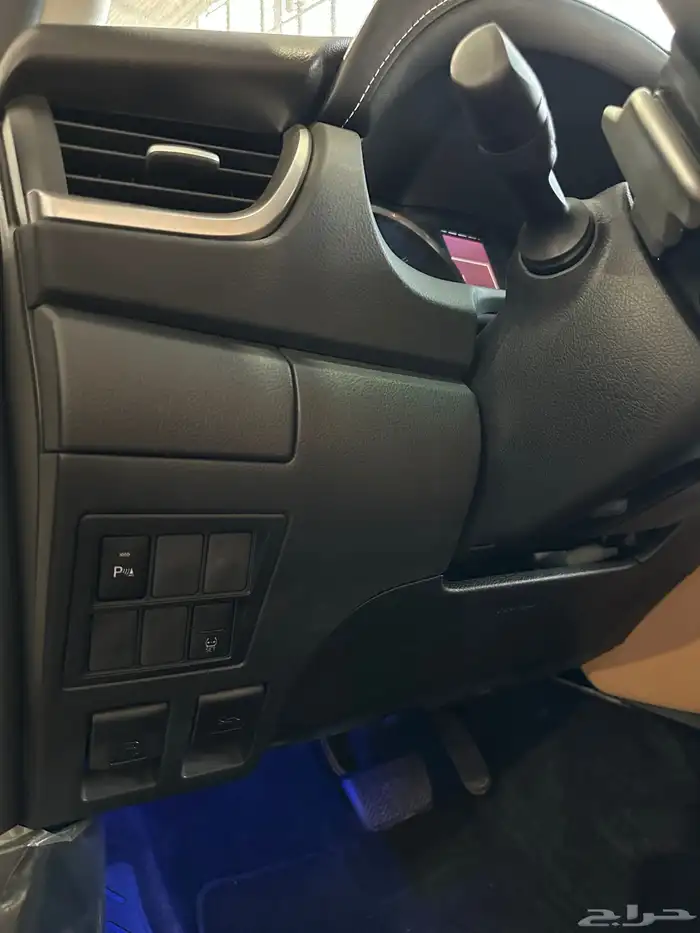 فورتشنر VX بنزين V6 العداد ( 7954 كيلو فقط ) موديل 2021 23