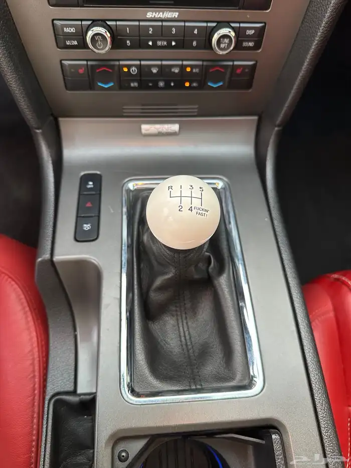 2013 موستنج 5.0 قير عادي فل بانوراما داخلي احمر 11