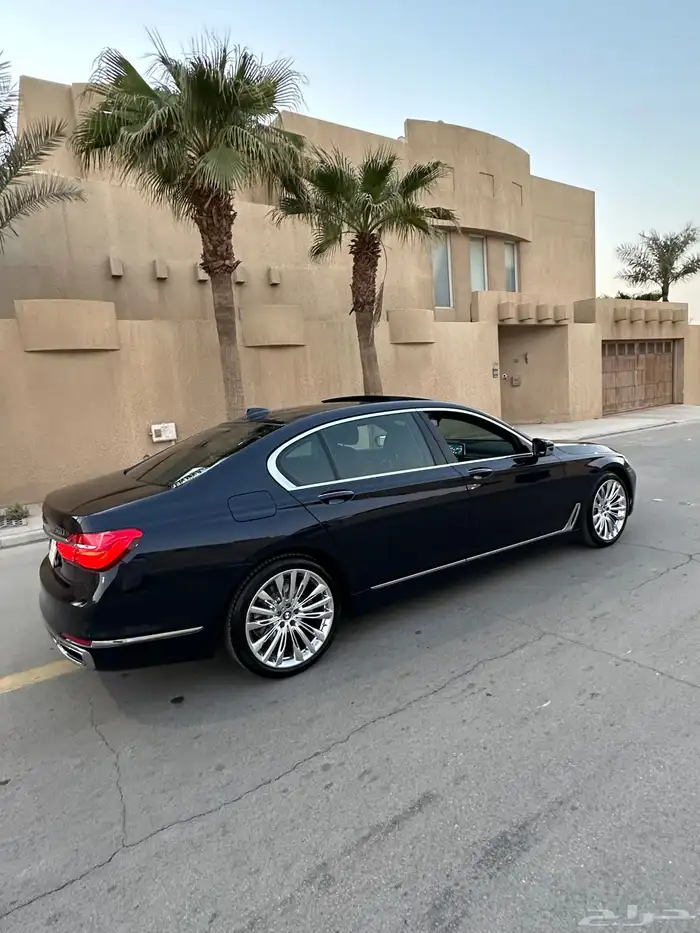 بي ام حجم 730 مخزن ماشي 52 الف صيانات وكاله بدي وكاله 36