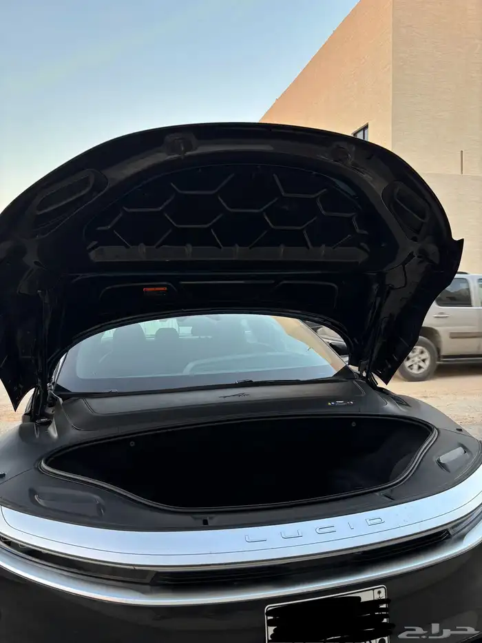 سيارة لوسد Air Pure 2024 10