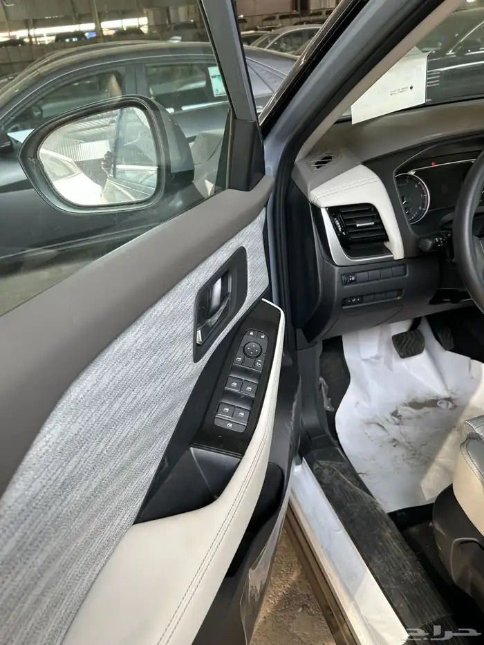 نيسان اكستريل 5 ركاب و 7 ركاب 2025 3