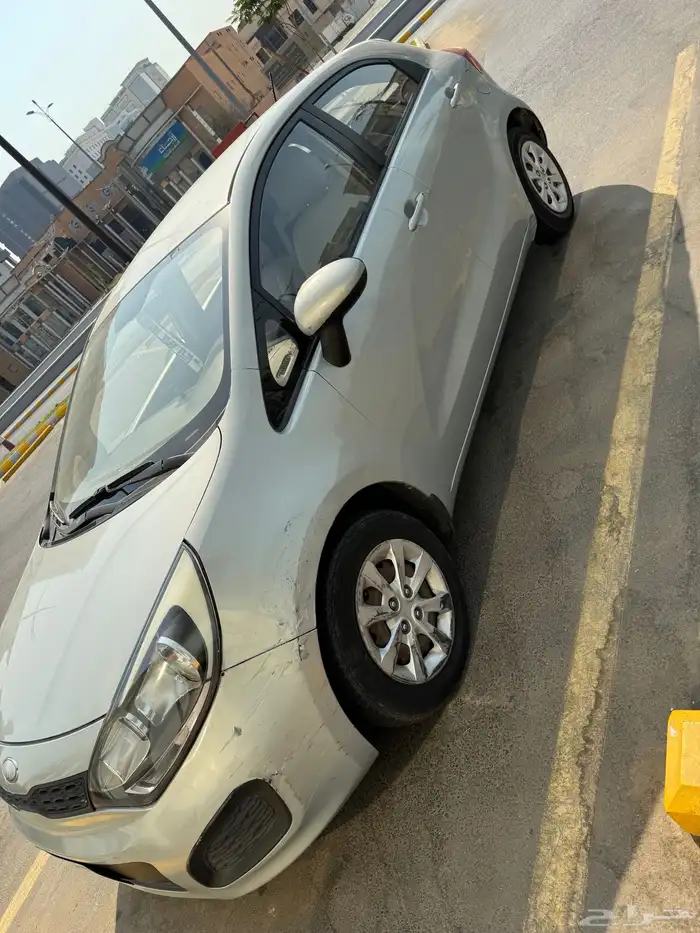 كيا ريو هاتشباك 2013 1