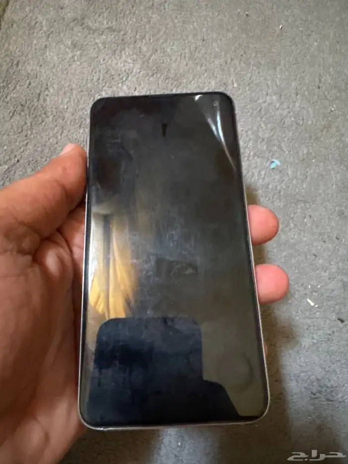 للبيع او البدل باعلي مع دفع الفرقgalaxy s10 e 3