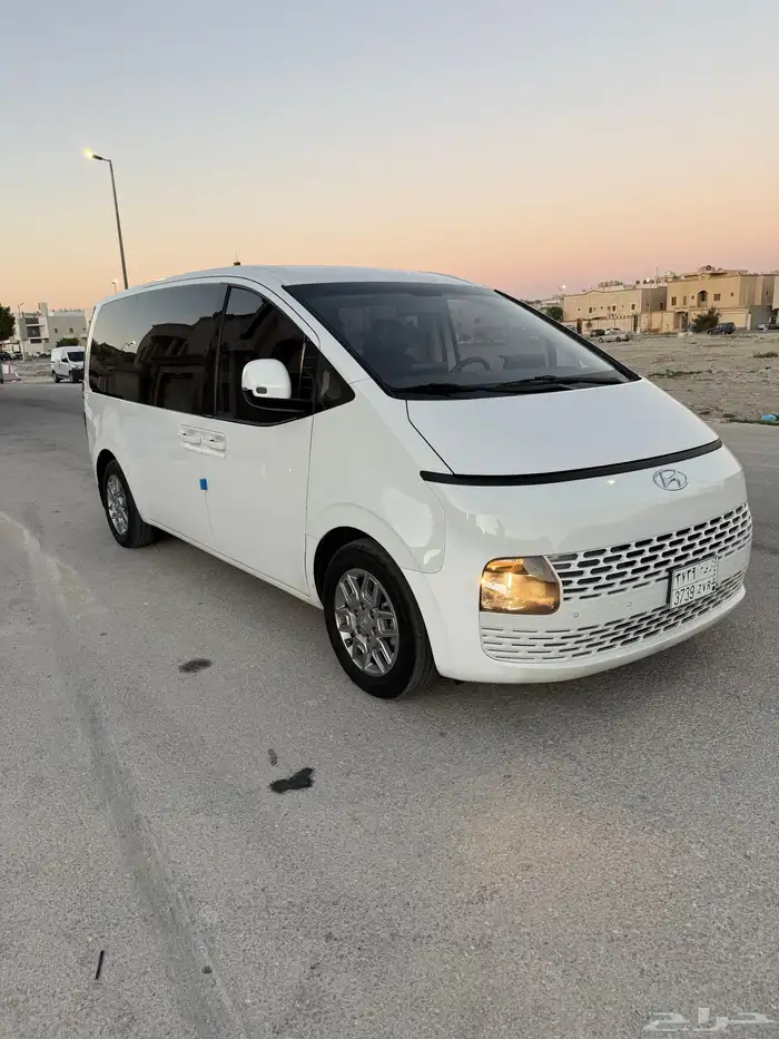 هيونداي ستاريا 1
