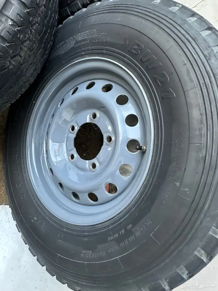 للبيع جنوط هلل كفرات جيب ربع عدد 5 4