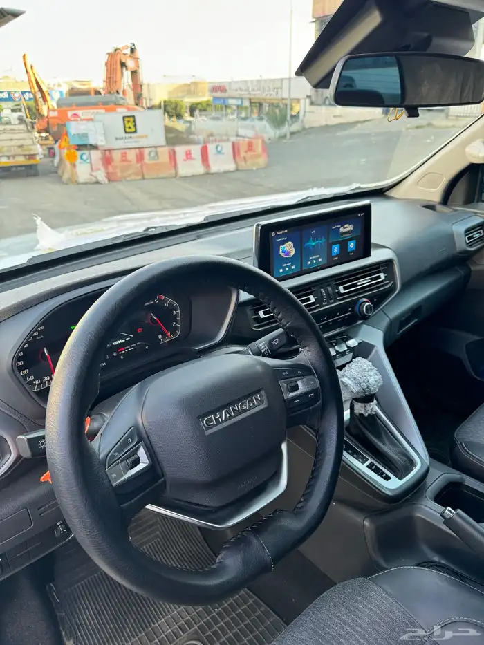 للبيع شانجان 2025دبل ديزل فل كامل قير اتوماتيك 7