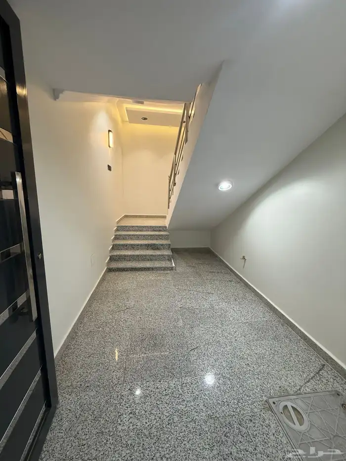 للبيع روف بملحق علوي دور تاني احد رفيده 750الف 3