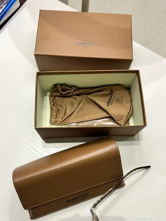 نظارة شمسية بيربيري 4