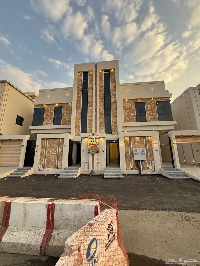 للبيع ارواف علويه وشقق ارضيه تشطيب VIP ف احد رفيده 2