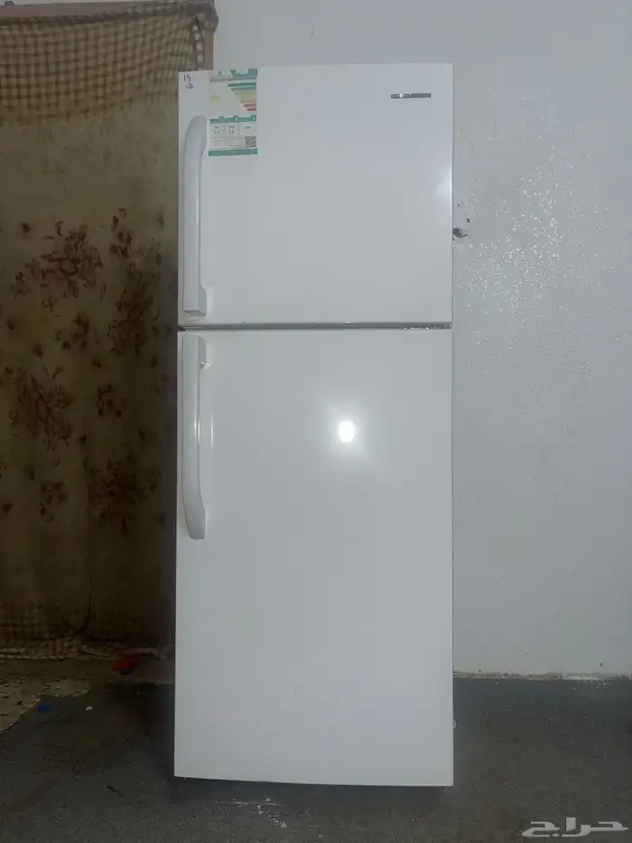 ثلاجه للبيع عل السوم 0