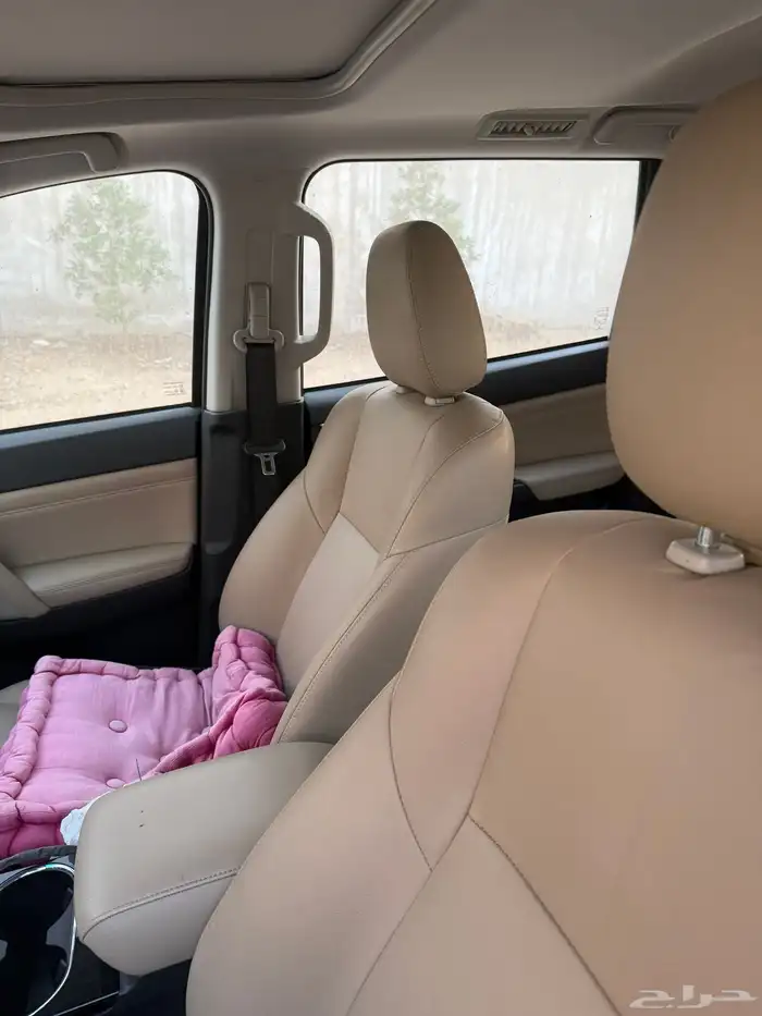 متسوبيشي مونتيرو مصدوم 2021 8