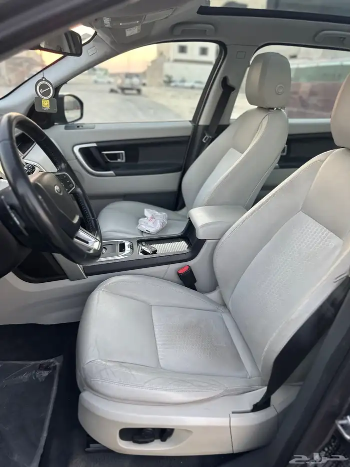 لاند روفر ديسكفري 2016 11