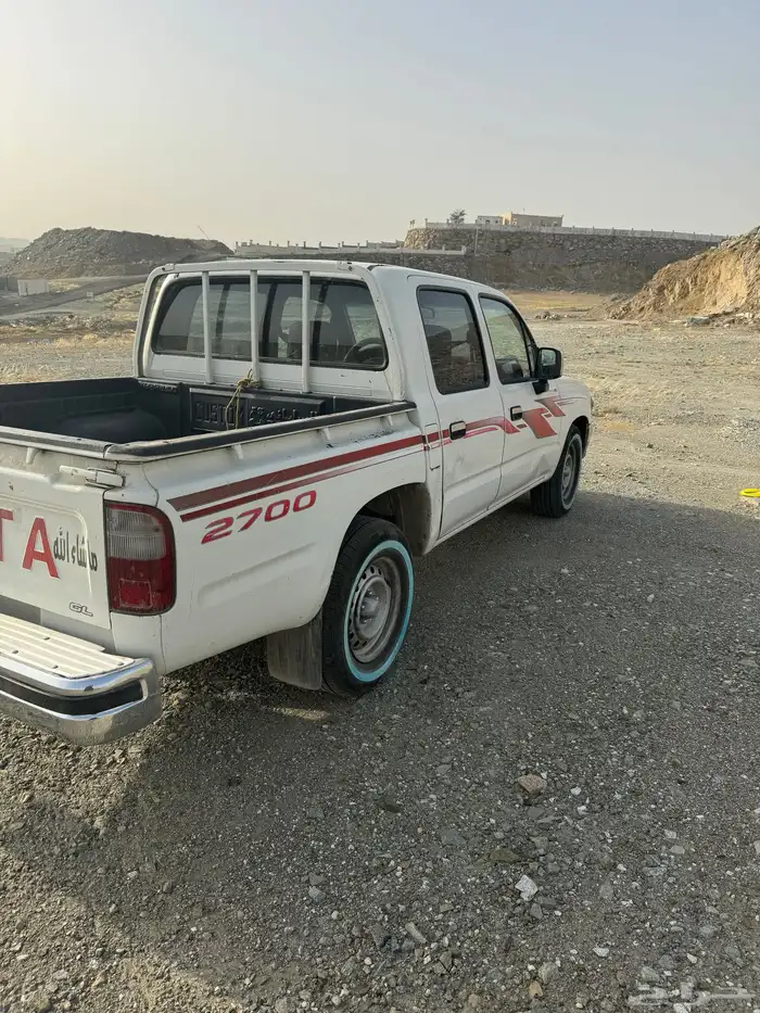 هايلوكس 2000 3