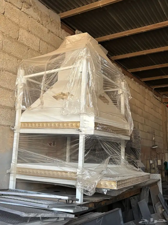 مناقل حطب ومشبات وحملات حطب. 3