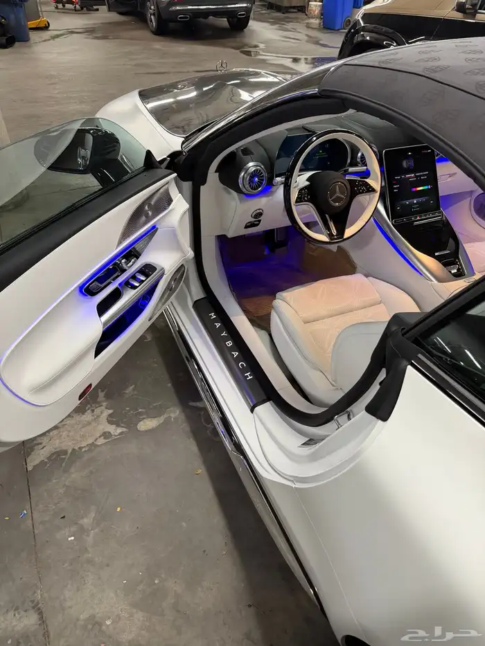 2026 Mercedes Maybach SL680 Roadster 7