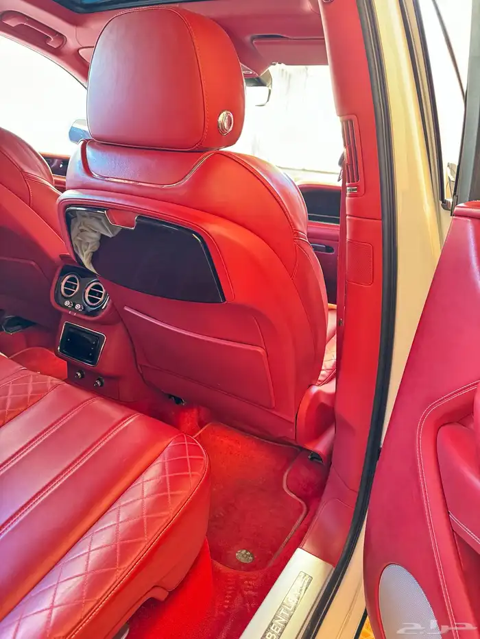 للبيع جيب بنتلي بنتايجا 2018 W12 5