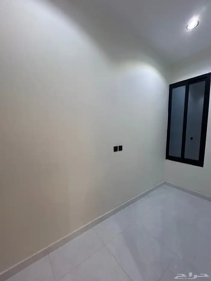 للبيع روف علوي بملحق تشطيب vip درج داخلي وخارجي 4