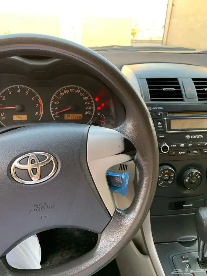 للبيع كورولا 2013 10