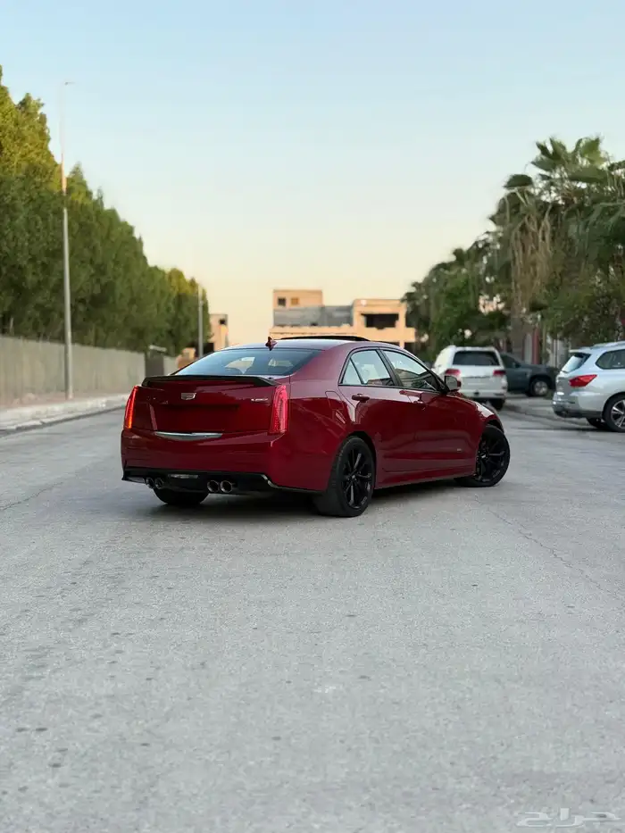 كاديلاك ATS-V قمة النظافة بحالة الجديد 9