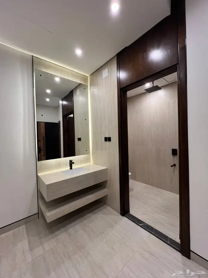 للبيع شقق فاخرة للغاية وجديدة بمخطط الملك فهد 22