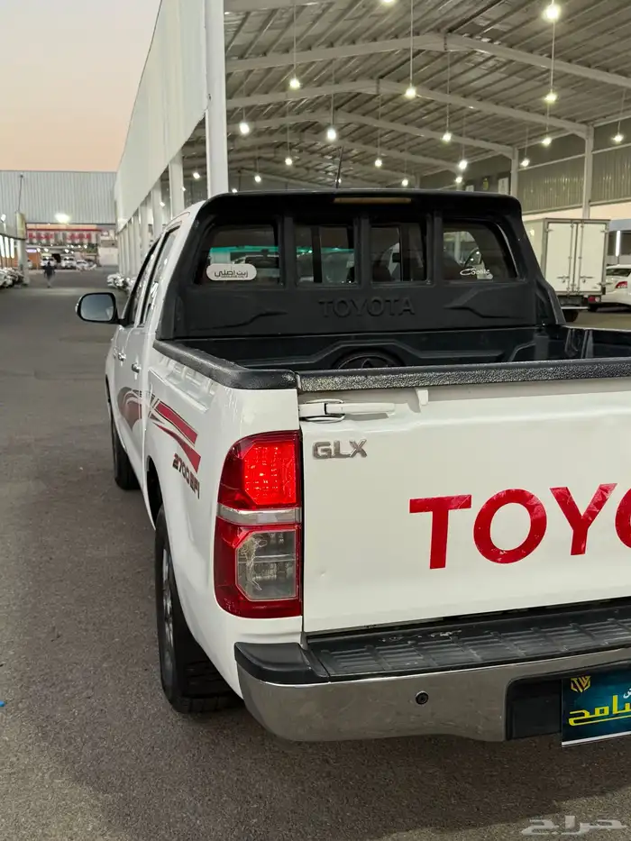 للبيع تويوتا هايلوكس 2012 فل كامل اتوماتيك 6