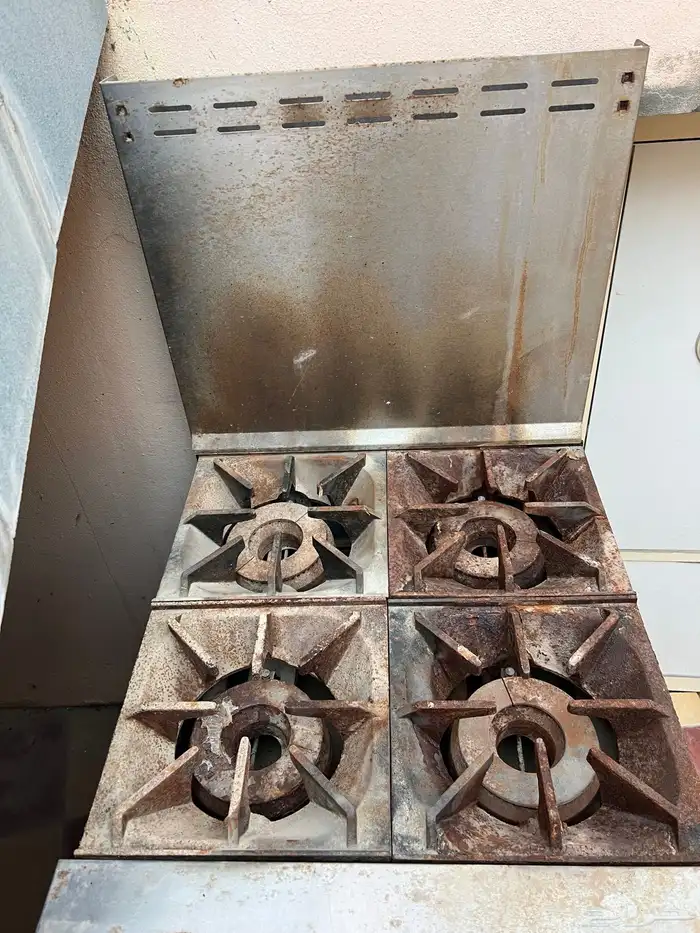 فرن مطاعم ايطالي 0