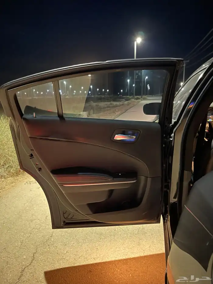 دوج تشارجر 2016 13