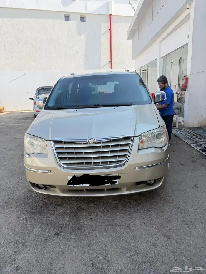 كرايسلر سيارة عائلية للبيع 1