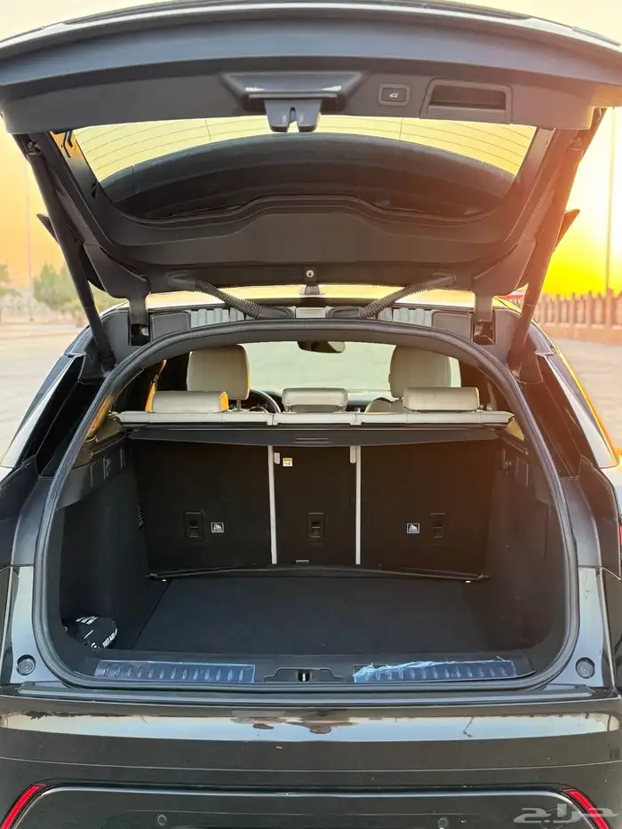 رنج روفر فيلار 7