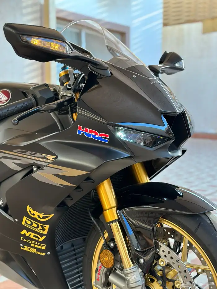 HONDA CBR 1000 RR-R 2023 20