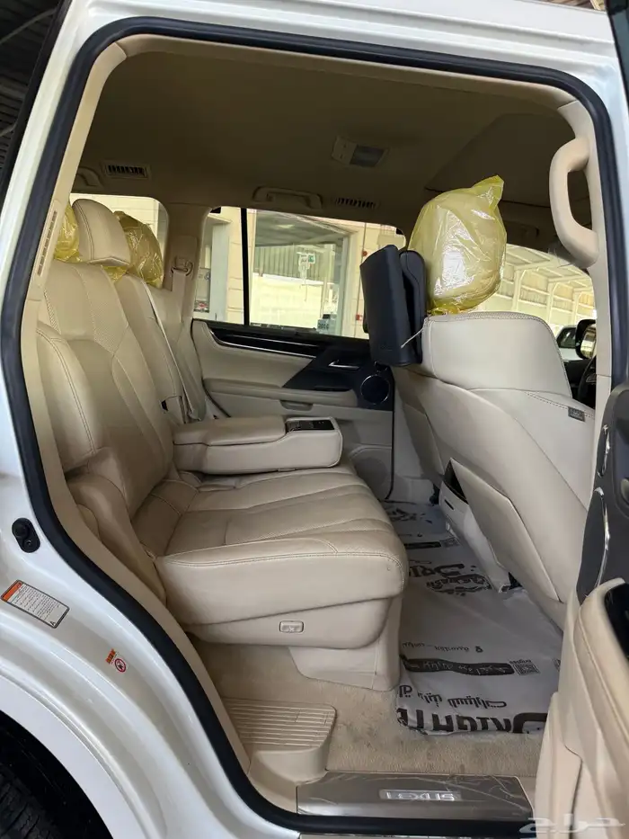 لكزس LX570 موديل 2018 34