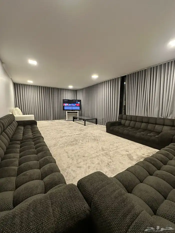 فيلا 4 غرف دورين للايجار في منتجع شاطئ الدانة 0