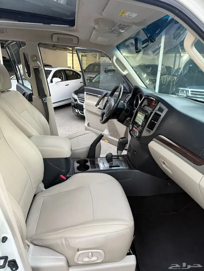 باجيرو 2016 فل كامل محرك 3.8 19