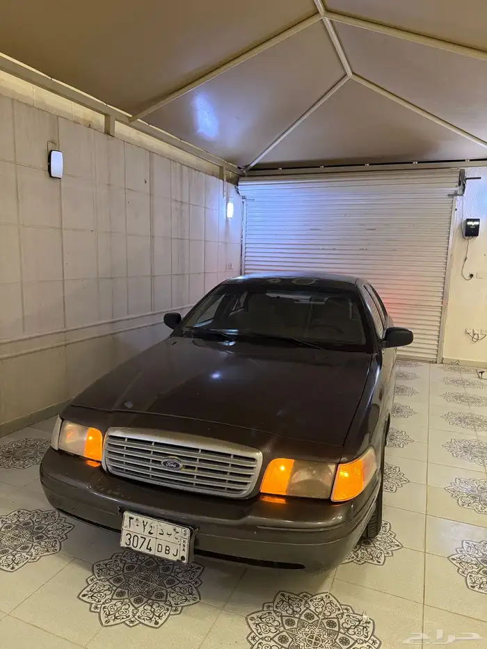 فورد فكتوريا 2008 1