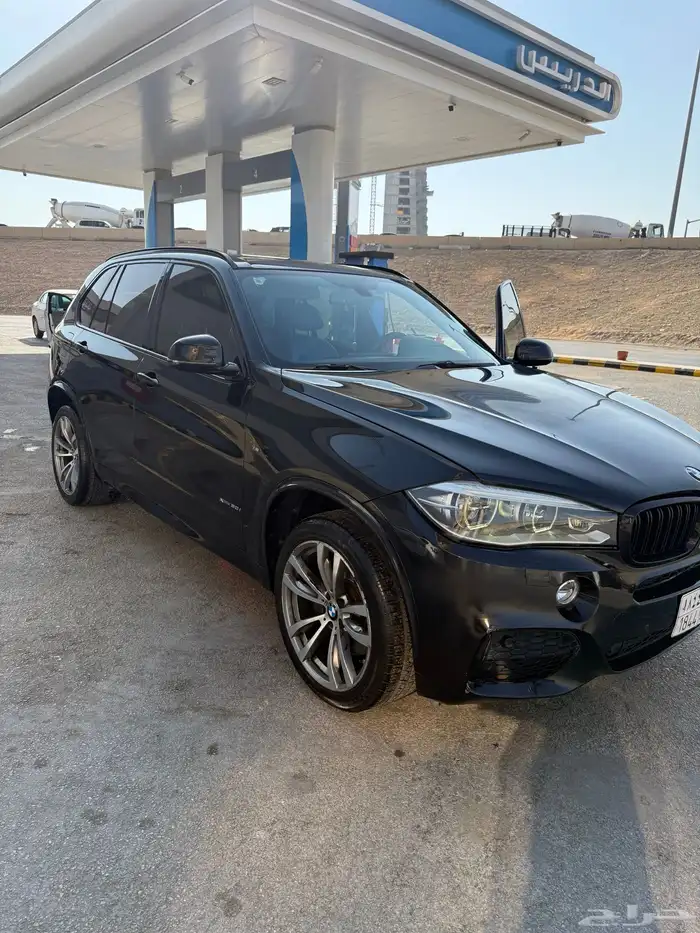 BMW X5 50i 3