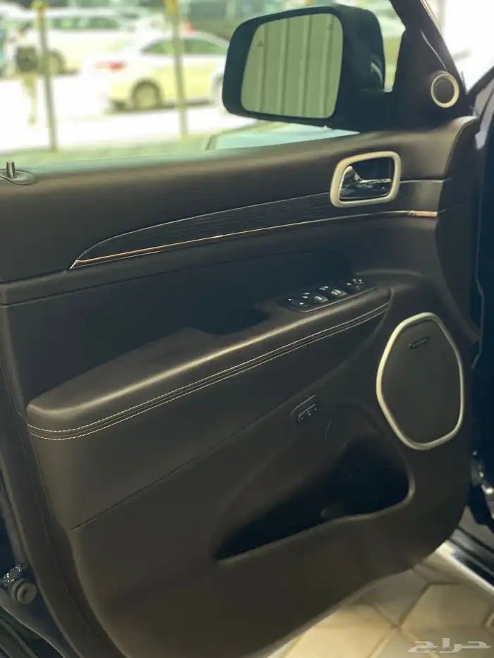 جيب شيروكي فل كامل 2018 4