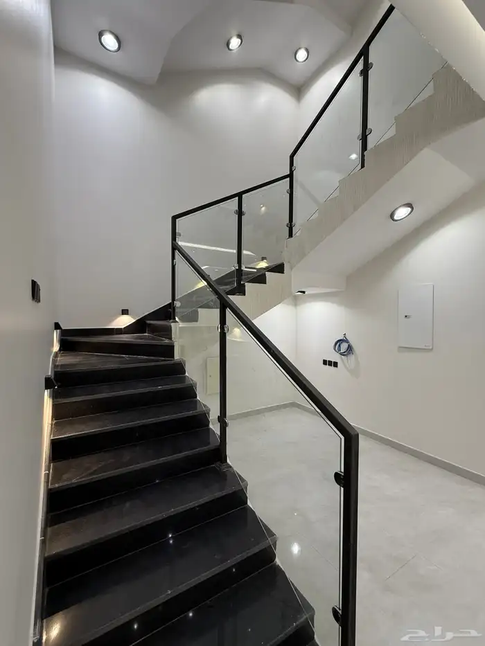 فلل فاخرة دورين وملحق بضيافات خارجيه شمال خميس مشيط مخطط 6 13