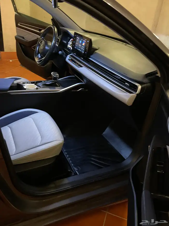 جيلي امجراند 7 موديل 2023 فل كامل 33الف 15