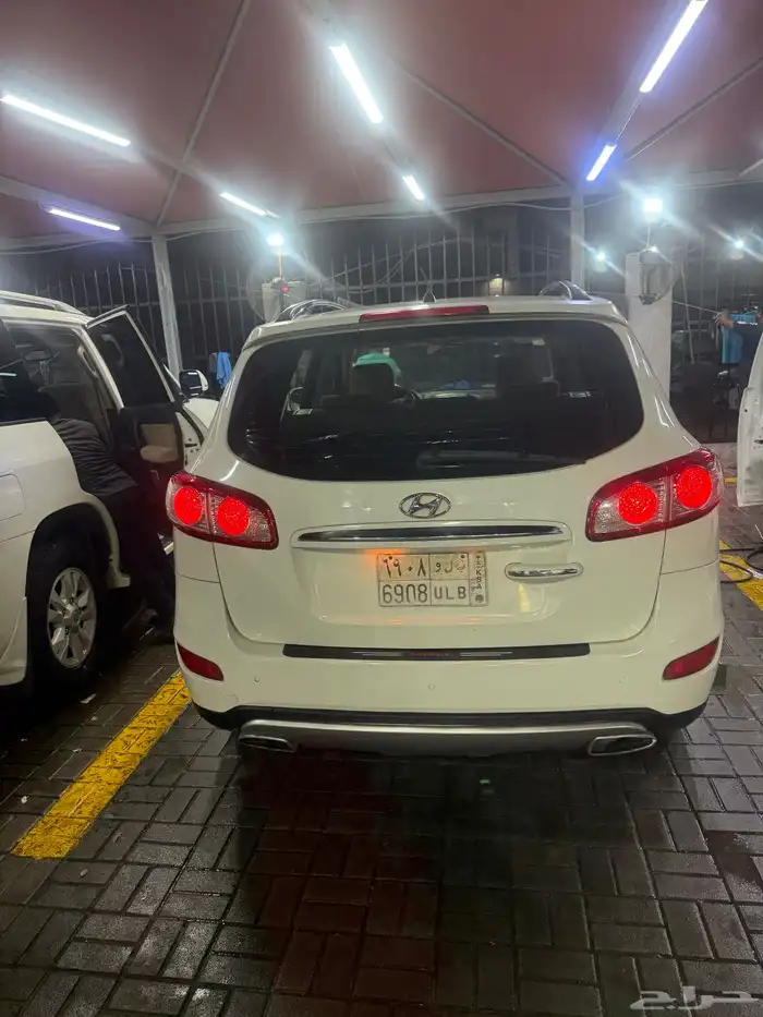 هيونداي سنتافي 2012 فل 3 صفوف نظيفة جدا 3