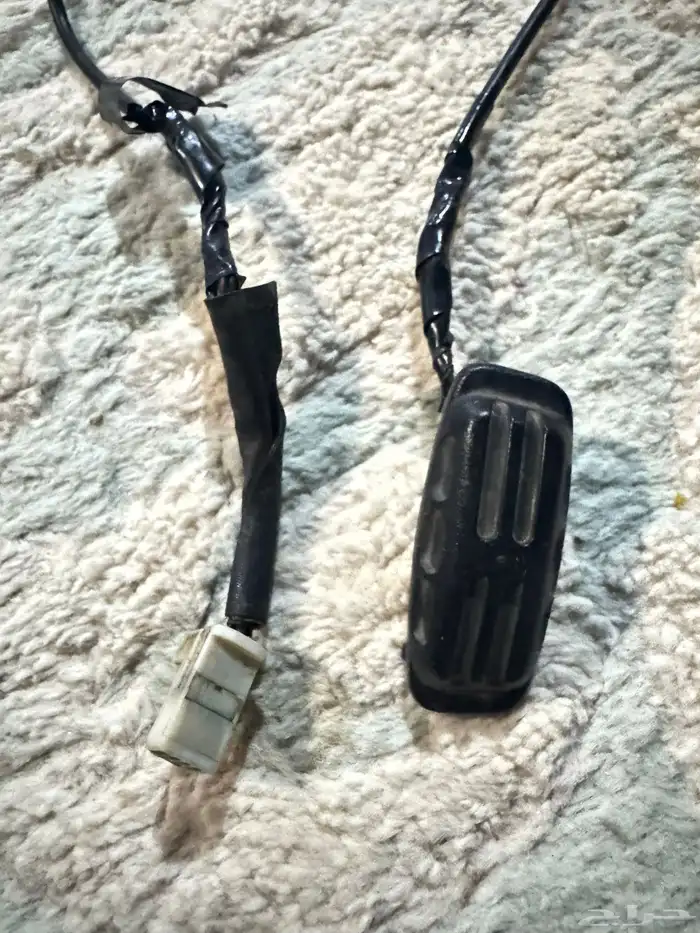 انا ابحث عنه مكرفون مسجل اف جي 4