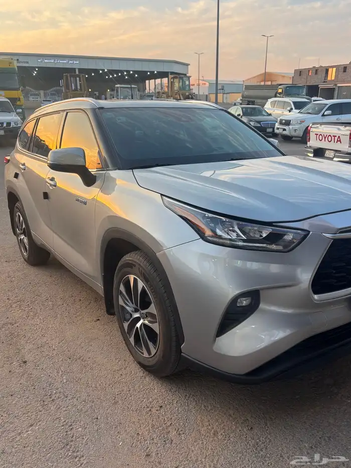 للبيع جيب هايلاندر 2021 14