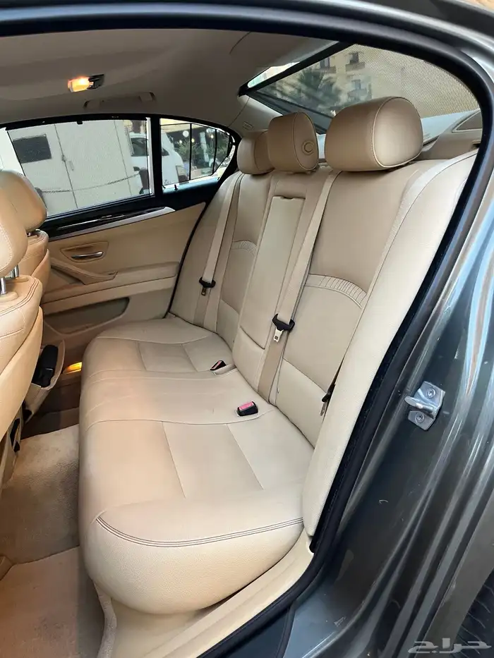 بي إم دبليو 528i 32