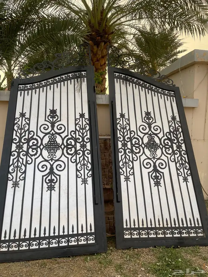 باب 3 متر ونص تقريبا 0