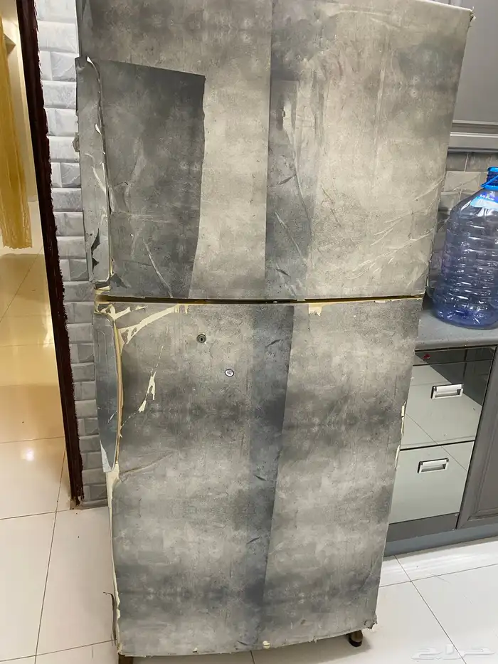 ثلاجه كبيره للبيع 3