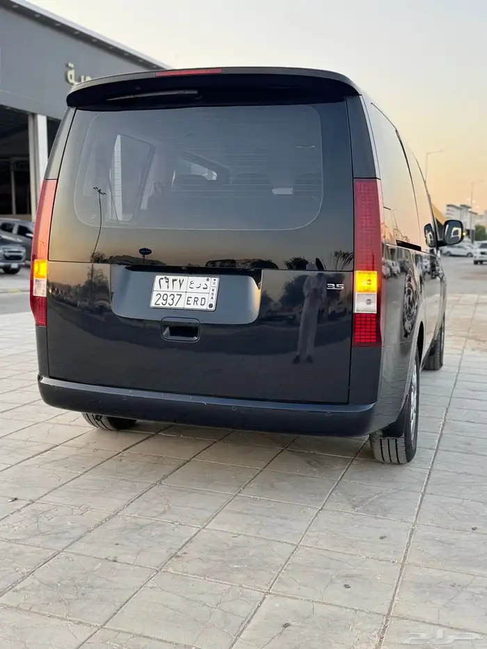 هيونداي ستاريا 2022 وكاله 4